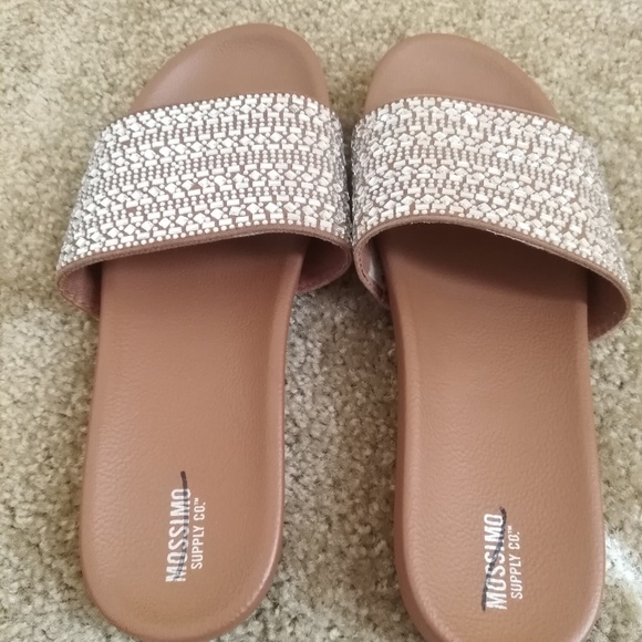 mossimo slides - Picture 2 of 3